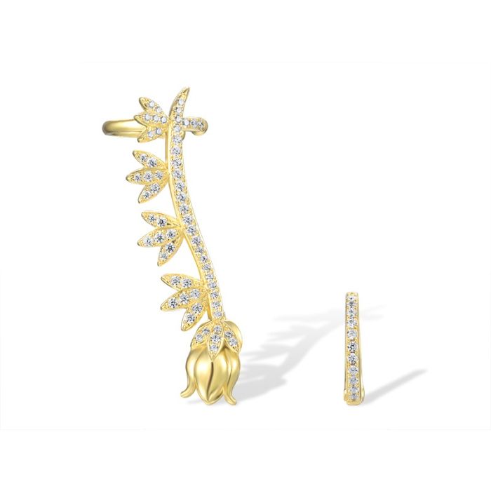 Blomst Øreklatrere - sølv smykke med  forgylling, dekorert med glitrende hvite cubic zirkonia som gir et sofistikert uttrykk.